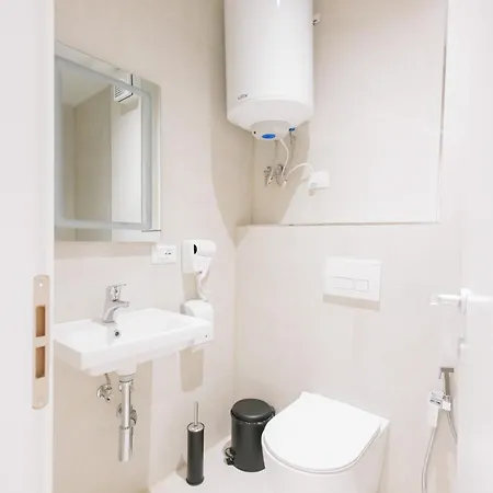 Bel Ami 2 * 티라나