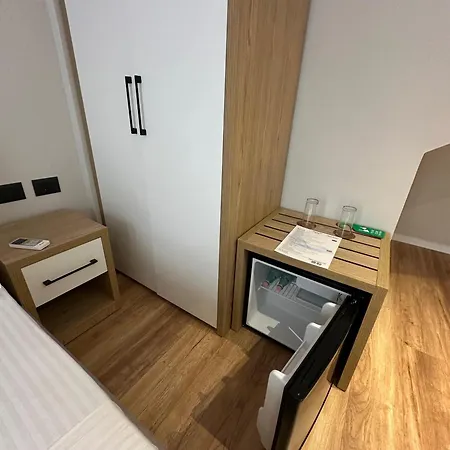 Bel Ami 2 * 티라나